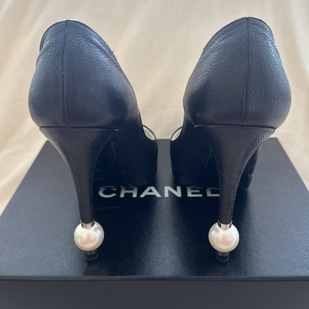 Chanel Pumps - Picture 7 of 11